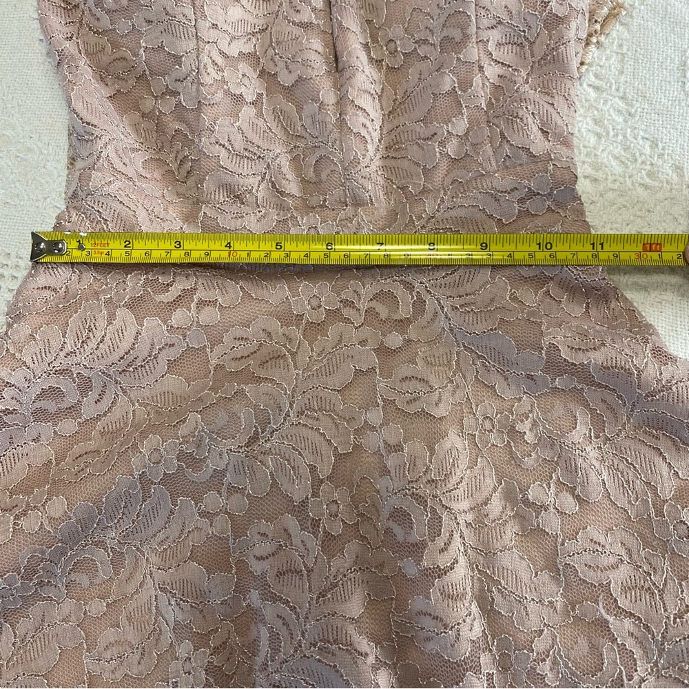 Windsor Lacey Open Back Mini Dress (M) - Picture 8 of 10